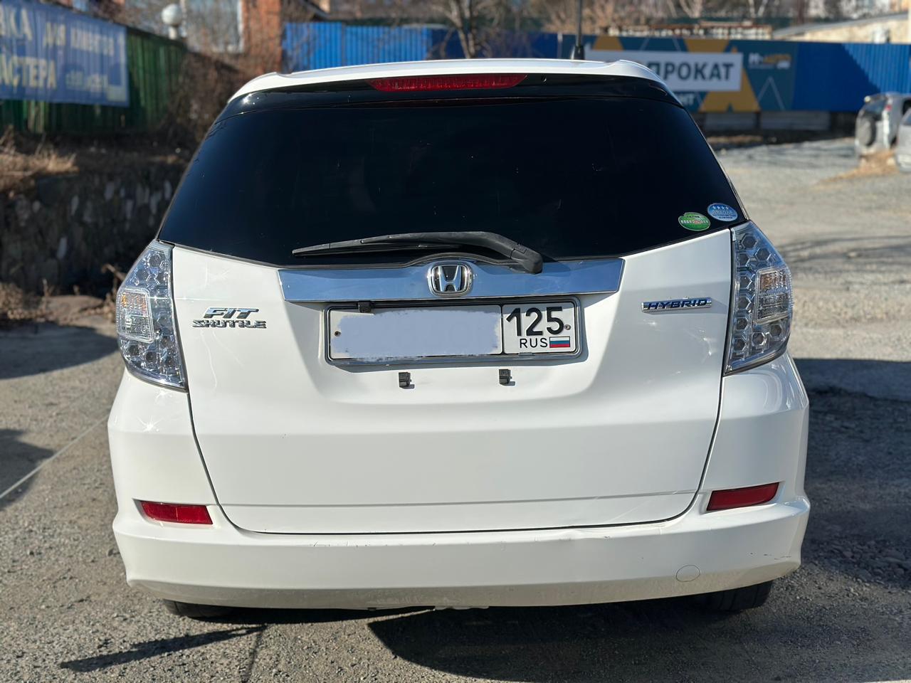 HONDA Fit Shuttle 2013 год