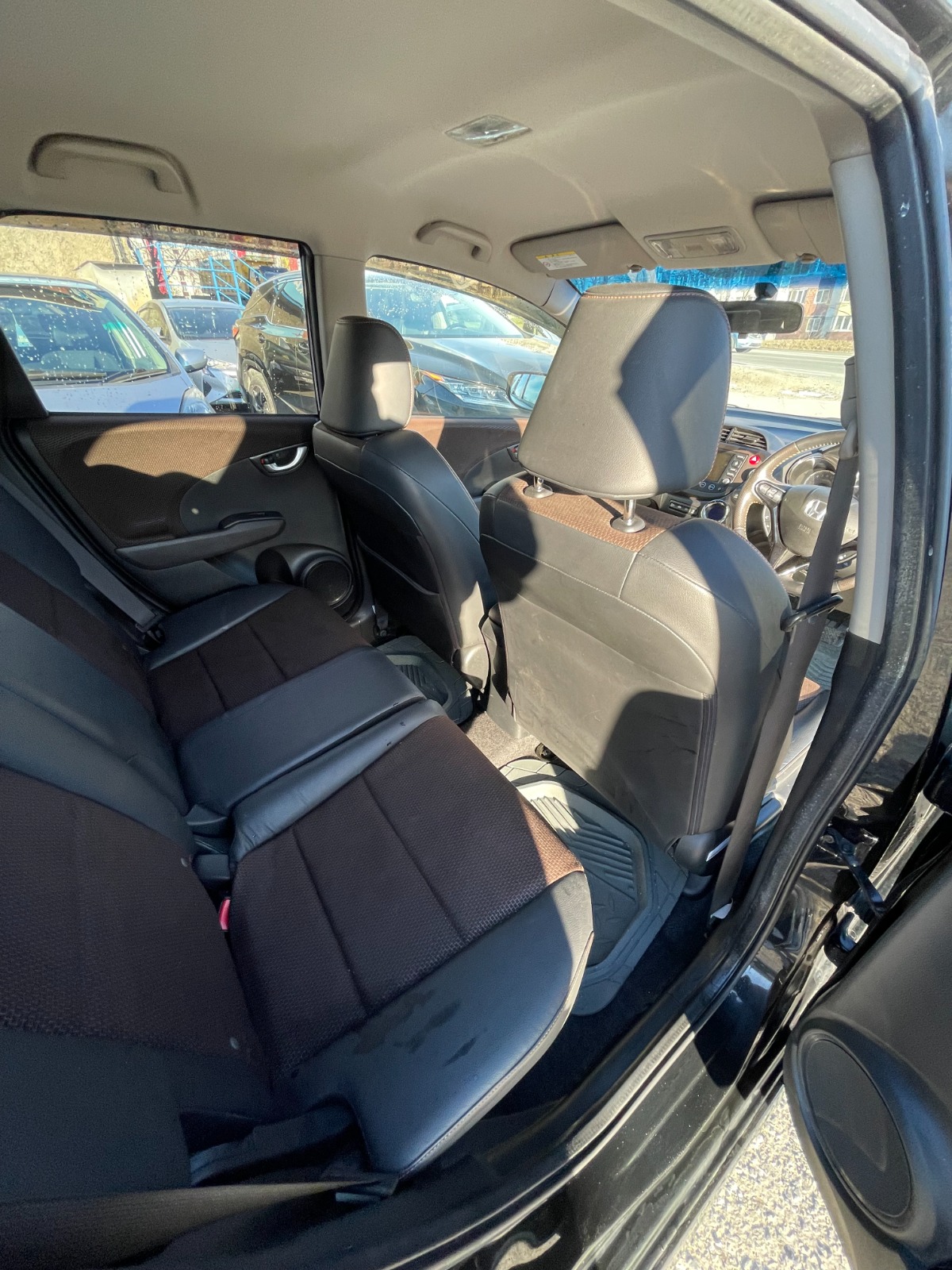 HONDA Fit Shuttle 2012 год