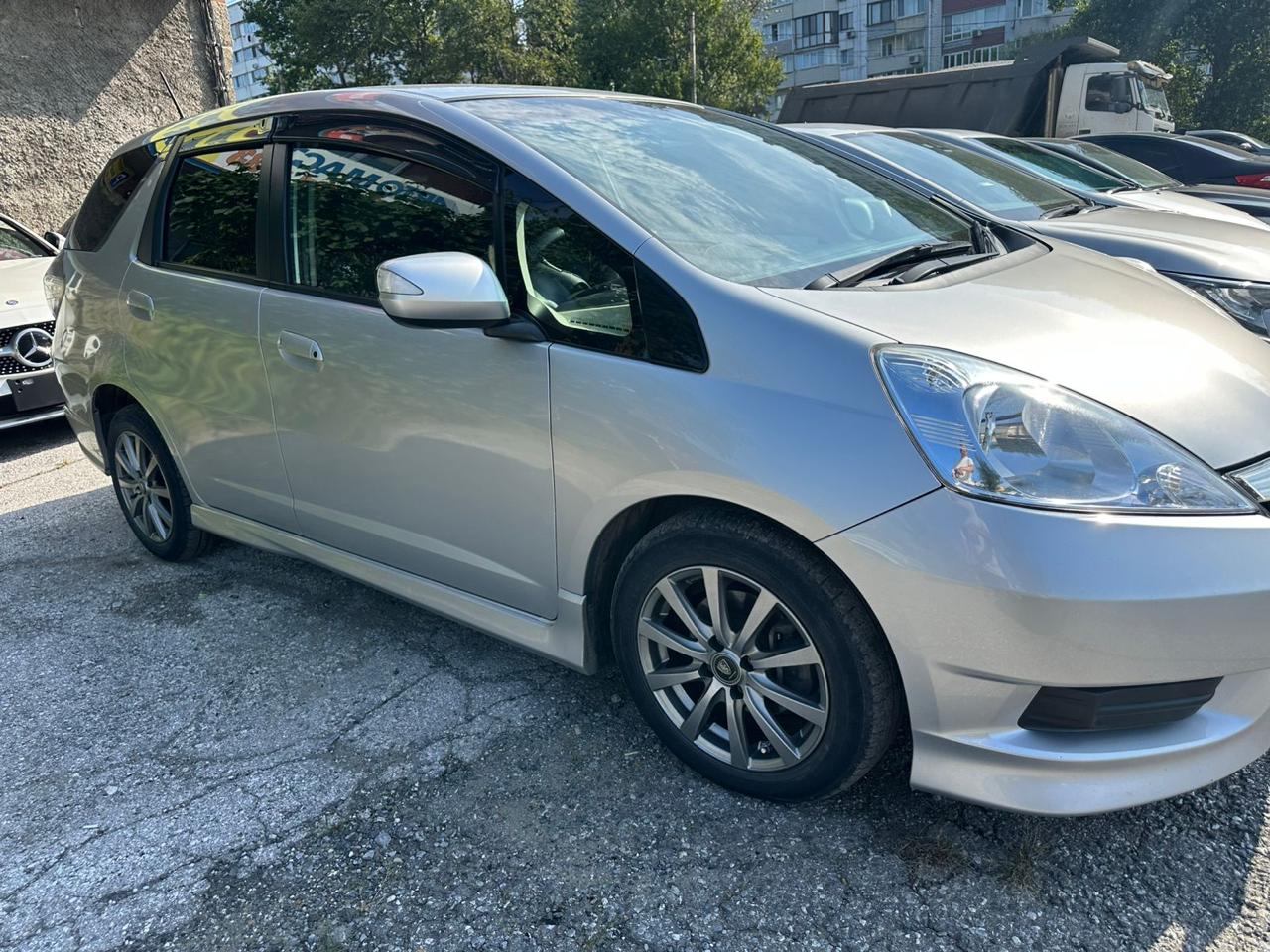 HONDA Fit Shuttle 2011 год