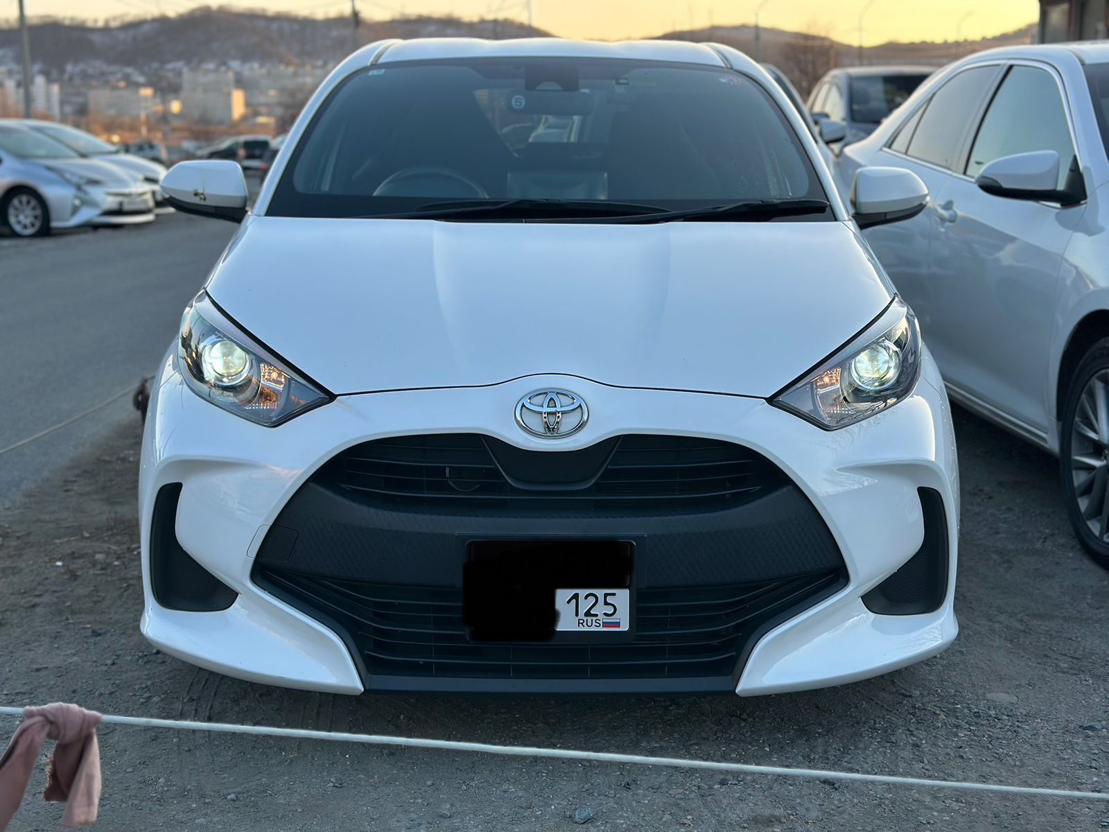 TOYOTA Yaris