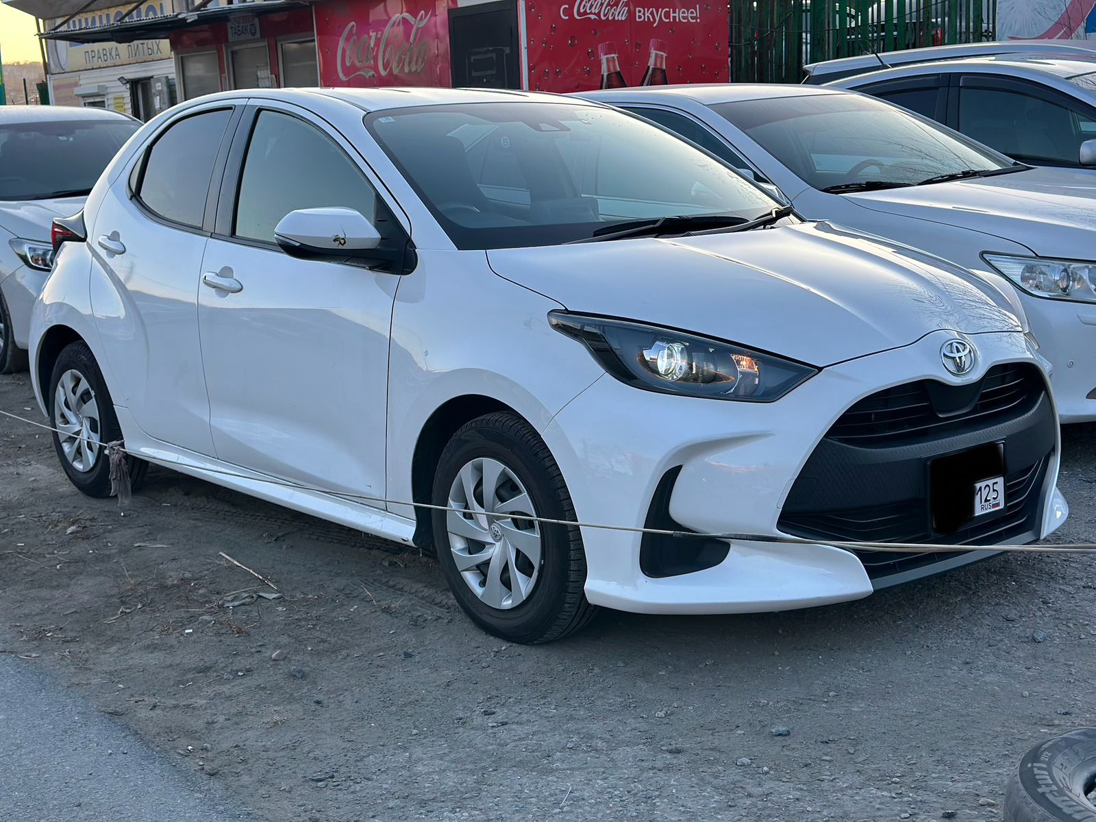 TOYOTA Yaris