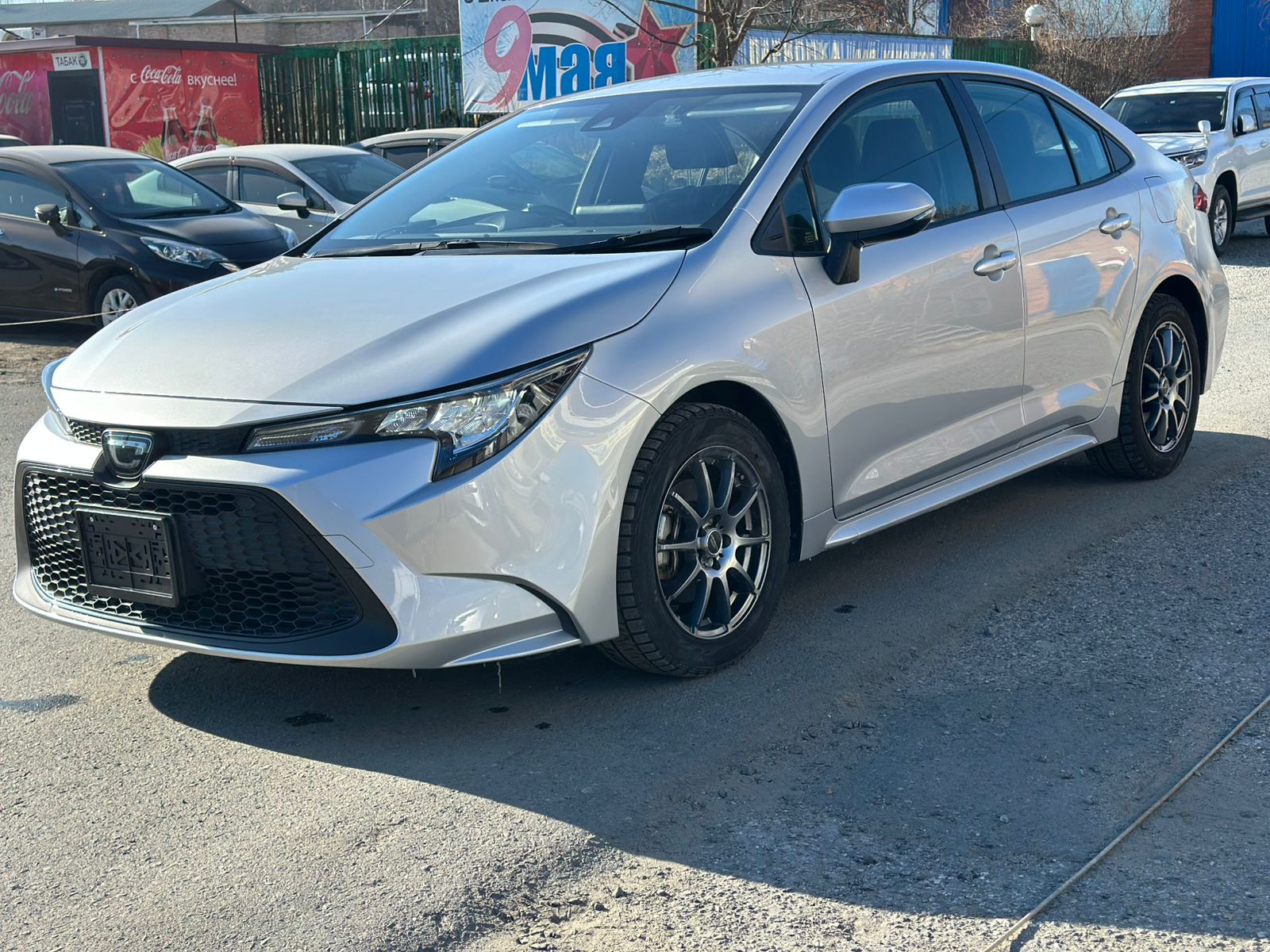 TOYOTA Corolla Sedan