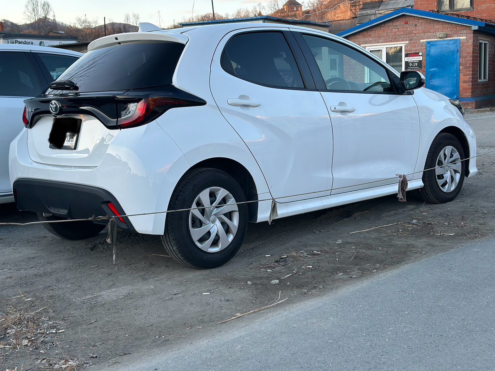 TOYOTA Yaris
