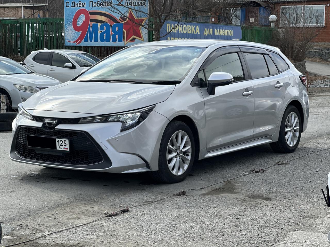 TOYOTA Corolla Touring