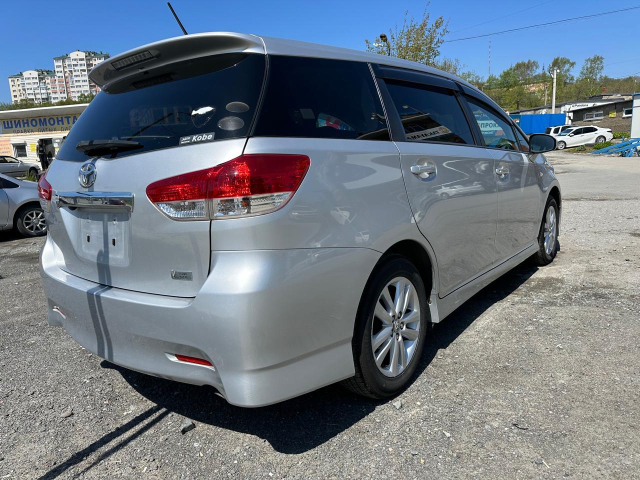 TOYOTA Wish
