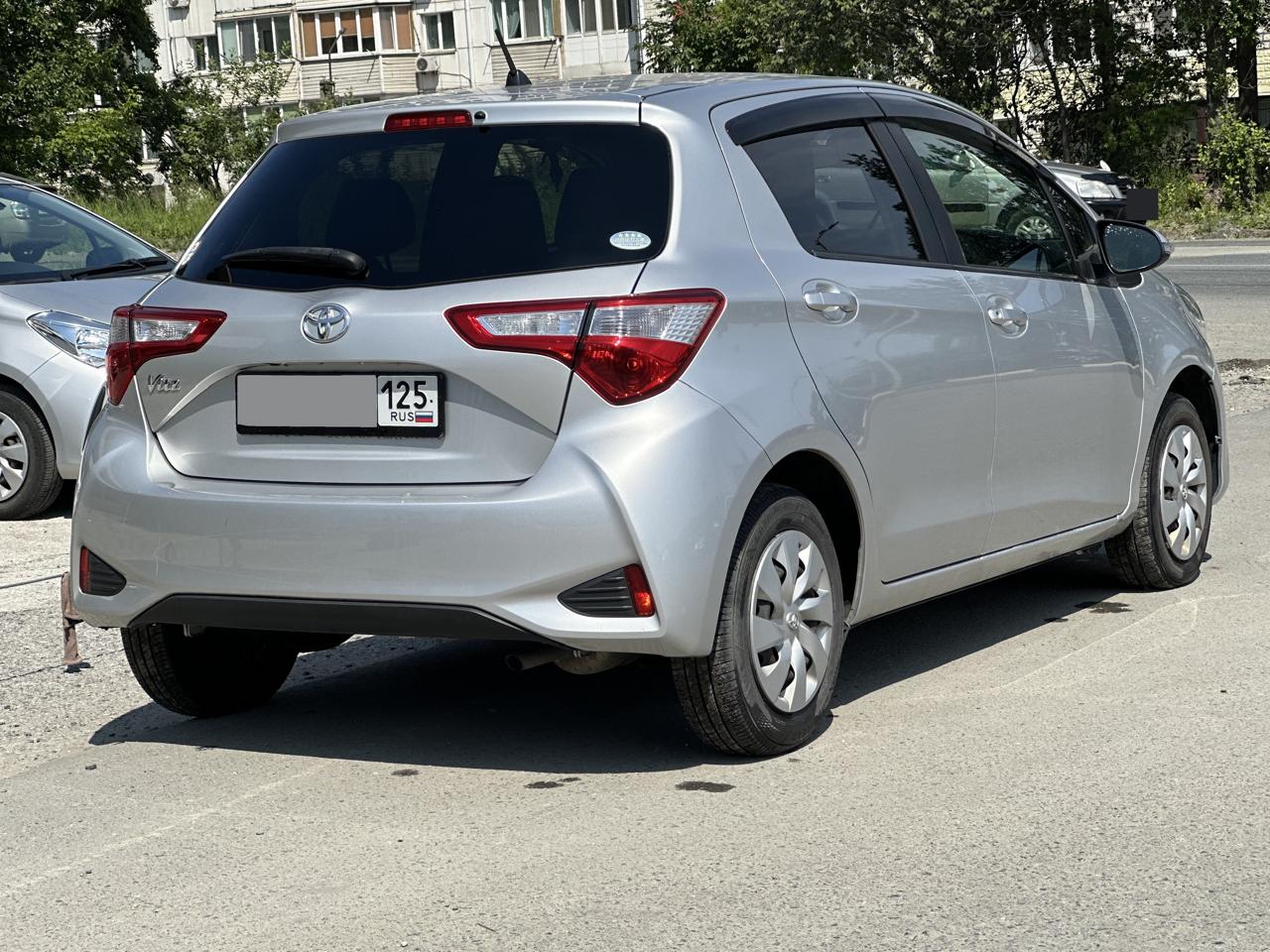 TOYOTA Vitz