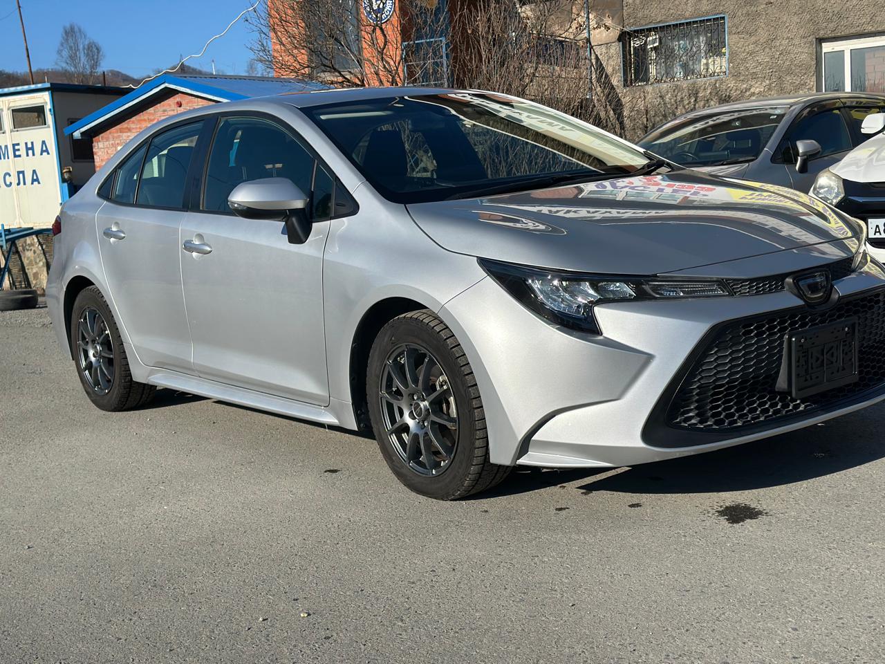 TOYOTA Corolla Sedan