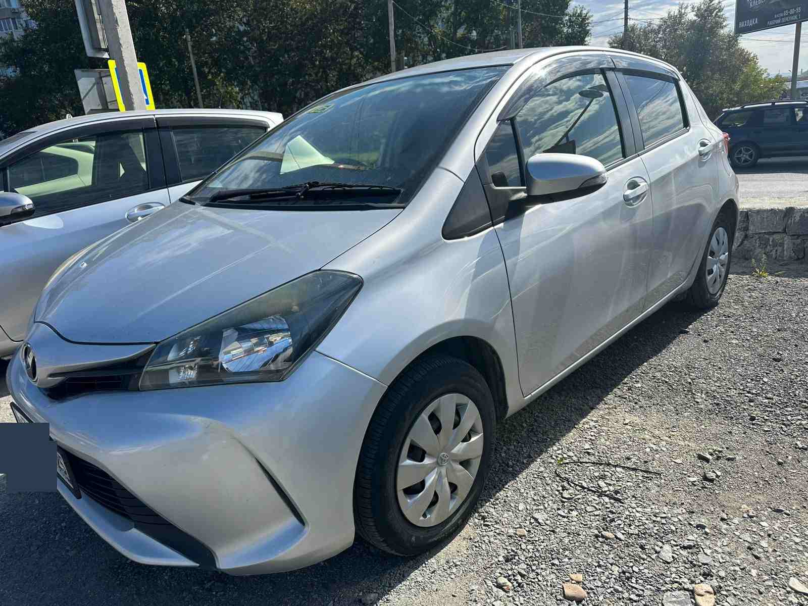 TOYOTA Vitz