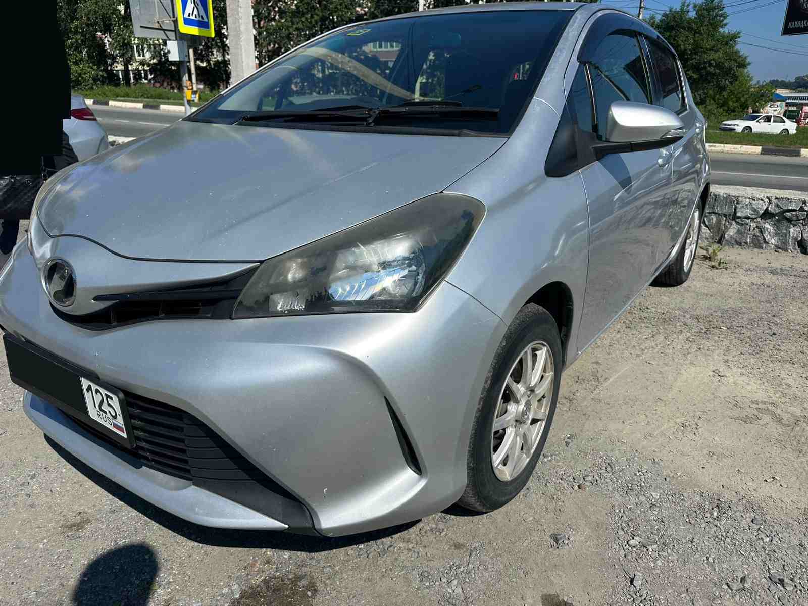 TOYOTA Vitz